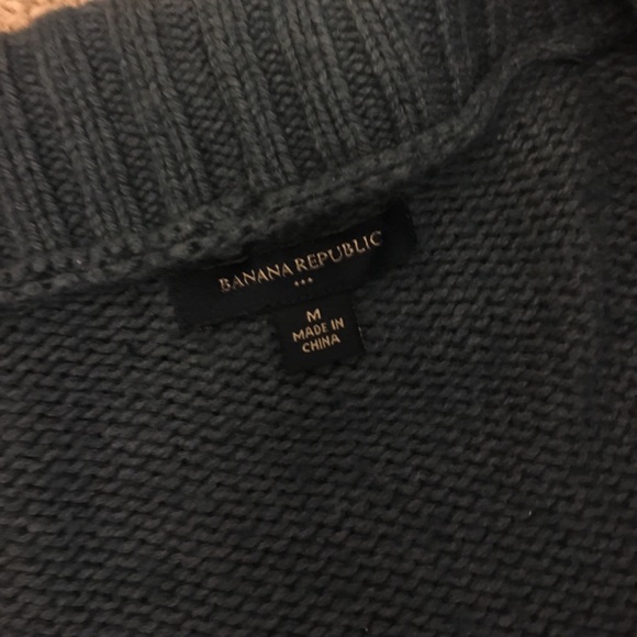 BANANA REPUBLIC Cable Knit Sweater - Picture 2 of 4